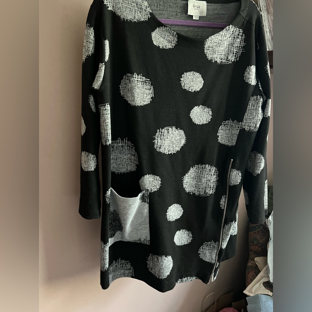 Chalet et Cici Tunic Dress with Pocket & side/slit zipper